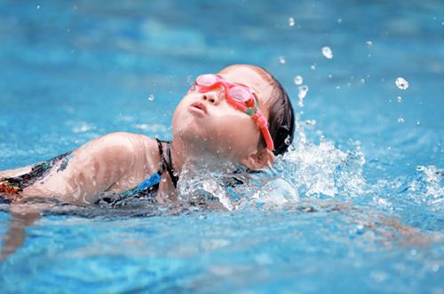 Swimming lesson girl